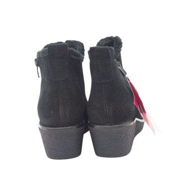 BOTIN CON CUÑA Y FORRO DE CONEJO NEGRO