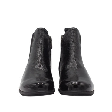 BOTIN CON CUÑA DE GOMAS Y CREMALLERAS DE CHAROL NEGRO