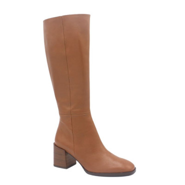 BOTA DE TACÓN PIEL CUERO