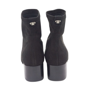 BOTÍN ANTE ELÁSTICO CON TACÓN NEGRO