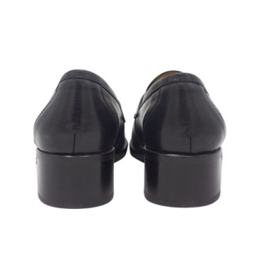 MOCASIN TACON NEGRO CON ANTIFAZ