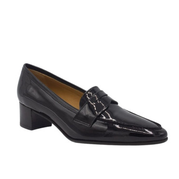 MOCASIN TACON CHAROL NEGRO CON ANTIFAZ