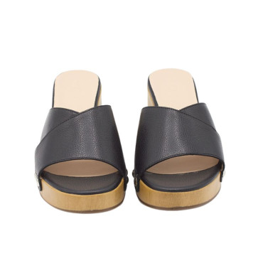 ZUECO PIEL NEGRO