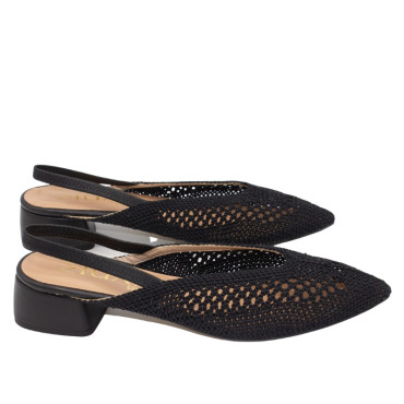 ZAPATO CON TACÓN BAJO DE CROCHET DESTALONADO NEGRO