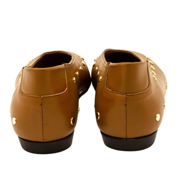 ZULEICA SALON CON TACHUELAS COÑAC