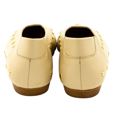 ZULEICA SALON CON TACHUELAS BEIGE