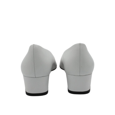 SALÓN CON PUNTERA CHAROL BLANCO