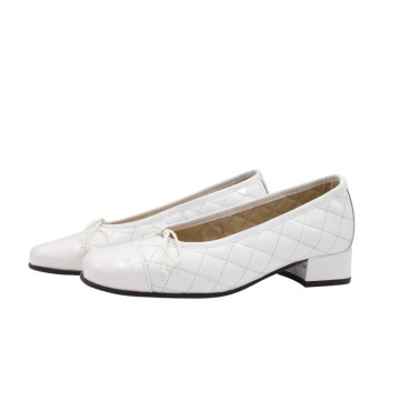 BAILARINA CON TACÓN MEDIO BLANCA