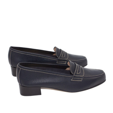 MOCASIN CON ANTIFAZ Y TACON AZUL