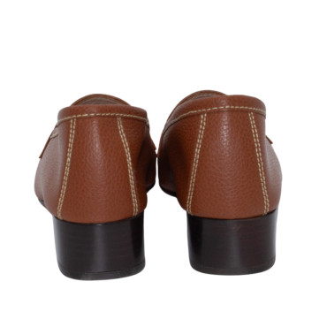 MOCASIN CON ANTIFAZ Y TACON CUERO