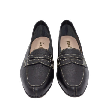 MOCASIN CON ANTIFAZ Y TACON NEGRO