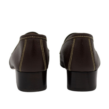 MOCASIN CON ANTIFAZ Y TACON MARRON