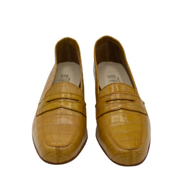 MOCASIN CON ANTIFAZ Y TACON COCO MIEL