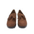 MOCASIN CON CUÑA Y BORLAS ANTE MARRON