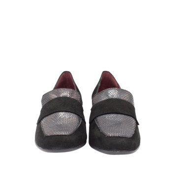 MOCASIN CON TACON ANTE Y PIEL NEGRO