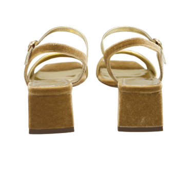 SANDALIA CON TIRA Y TACÓN BAJO ALBARICOQUE