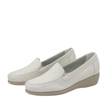 MOCASÍN CON CUÑA BLANCO