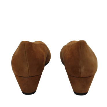 SALON CUÑA ANTE CUERO