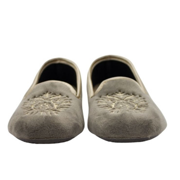 ZAPATILLA CUÑA OCULTA TERCIOPELO COPETE GRIS