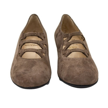 ZAPATÓN CON GOMAS ANTE TOPO