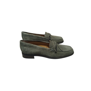 MOCASÍN CON LAZO ANTE VERDE