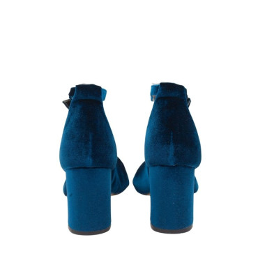 SANDALIA CON NUDO EN TERCIOPELO TURQUESA