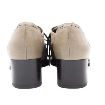 ZAPATO CON CORDONES EN ANTE Y PIEL GRIS