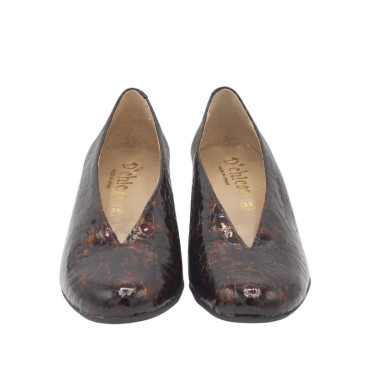 ZAPATO DE TACÓN CERRADO DE LADOS COCO MARRÓN