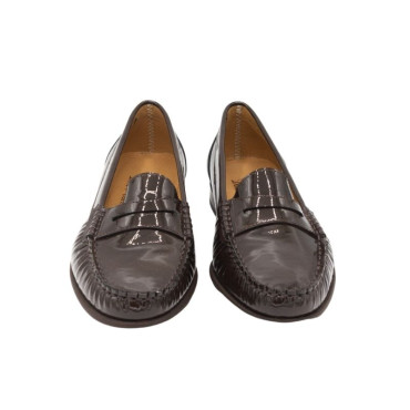 MOCASÍN CON ANTIFAZ EN CHAROL MARRÓN