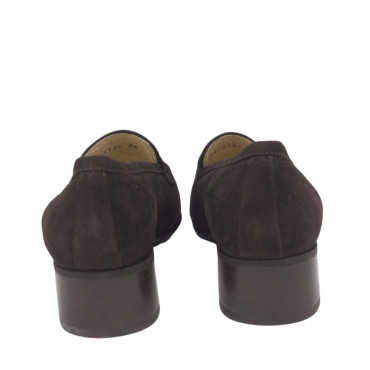 MOCASÍN CON ANTIFAZ Y TACÓN EN ANTE MARRÓN