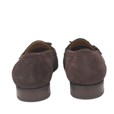 MOCASÍN CON BORLAS Y ESTRIBO EN ANTE MARRÓN