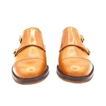 ZAPATO CON DOS HEBILLAS CUERO