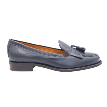 MOCASÍN CON BORLAS AZUL