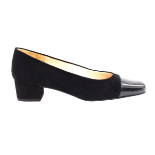 SALÓN DE ANTE CON PUNTERA CHAROL NEGRO