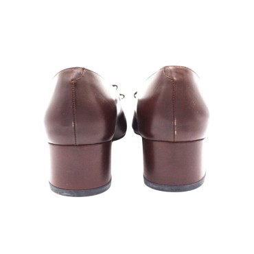 SALÓN CON LAZO MARRÓN