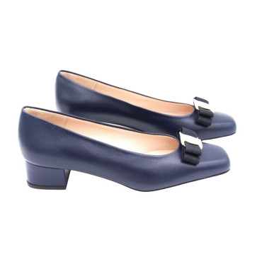 SALÓN CON LAZO AZUL