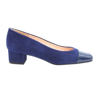 SALÓN DE ANTE CON PUNTERA CHAROL AZUL