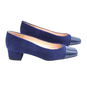 SALÓN DE ANTE CON PUNTERA CHAROL AZUL