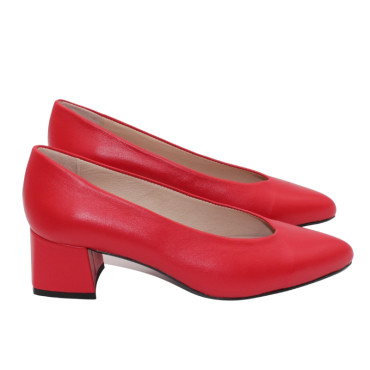 SALÓN CON TACÓN ANCHO ROJO