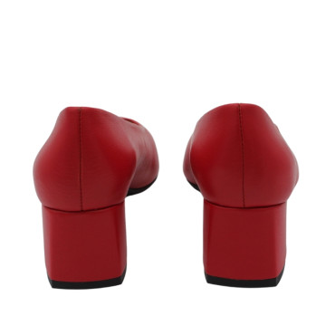 SALÓN CON TACÓN ANCHO ROJO