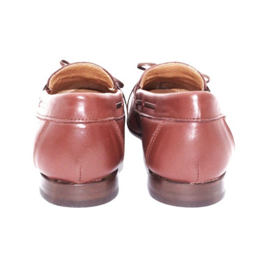 MOCASÍN CON LAZO MARRÓN