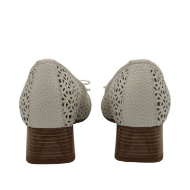 SALÓN CALADO CON TACÓN Y LAZO BLANCO