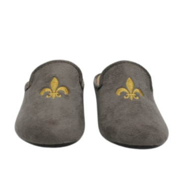 ZAPATILLA CHINELA TERCIOPELO FLOR DE LIS GRIS