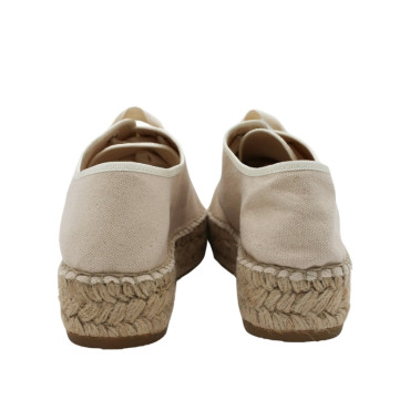 ALPARGATA CON CORDONES BEIGE