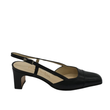 SALON ABIERTO DE TALON NEGRO TACON RECTO
