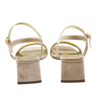 SANDALIA CON TIRA Y TACÓN BAJO BEIGE