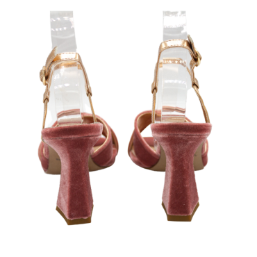 SANDALIA CON TIRAS CRUZADAS Y TACÓN ALTO ALTO ROSA