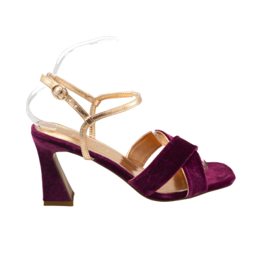 SANDALIA CON TIRAS CRUZADAS Y TACÓN ALTO MAGENTA