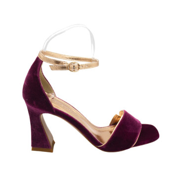 SANDALIA CON TIRA Y TACÓN ALTO MAGENTA