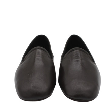 ZAPATILLA CERRADA DE CABALLERO MARRON 